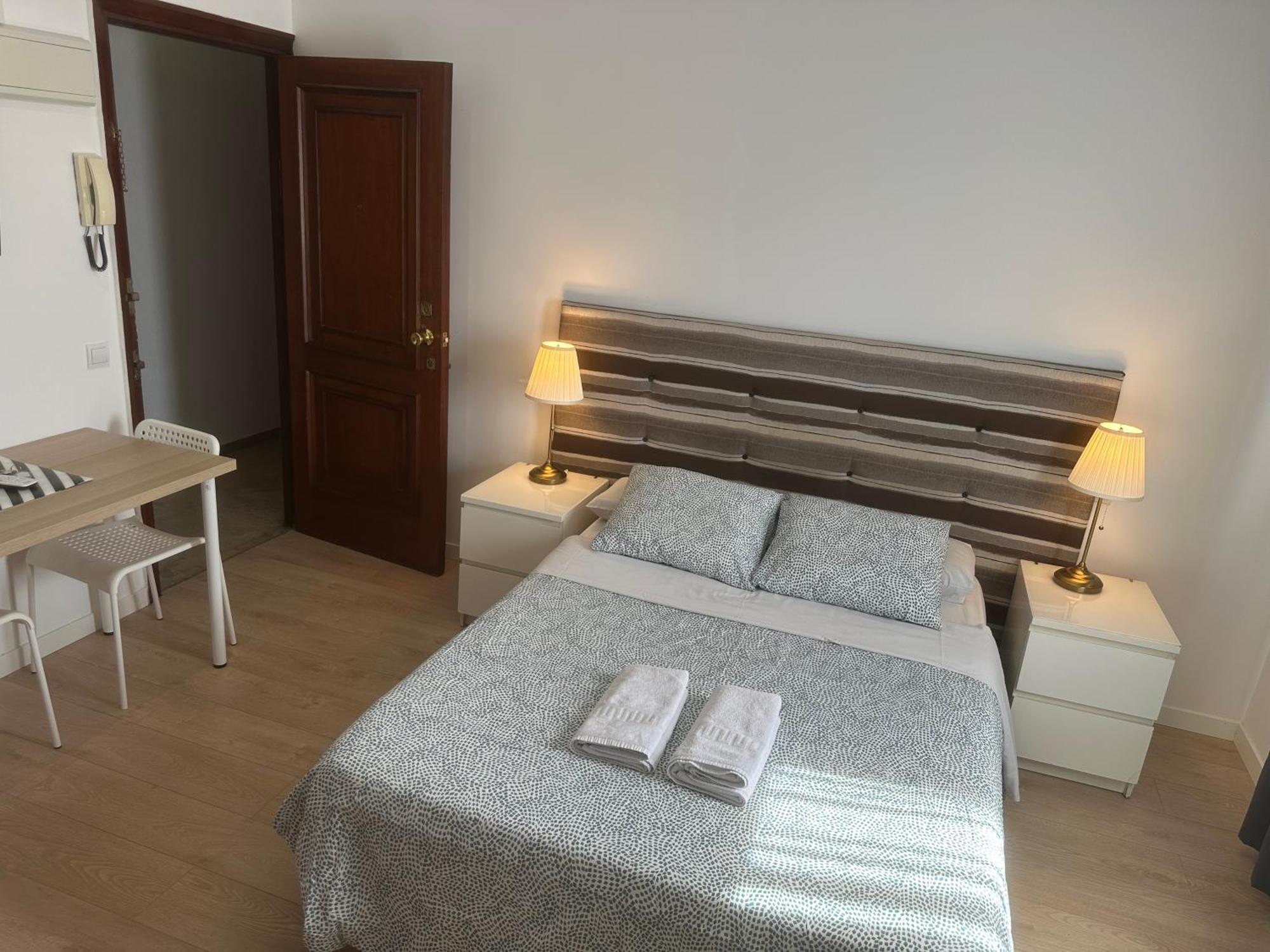 Apartamentos Arapiles Мадрид Экстерьер фото