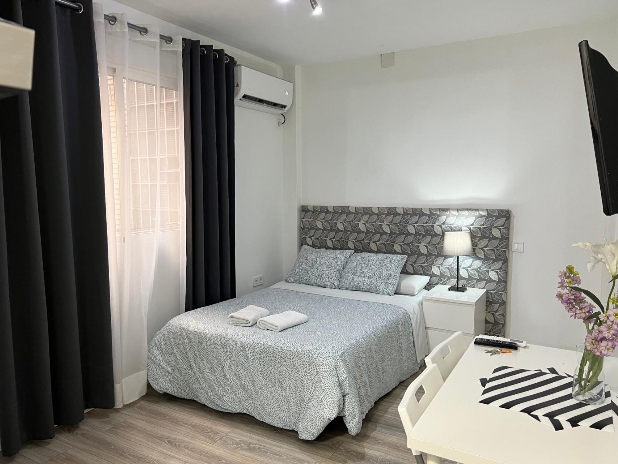 Apartamentos Arapiles Мадрид Экстерьер фото