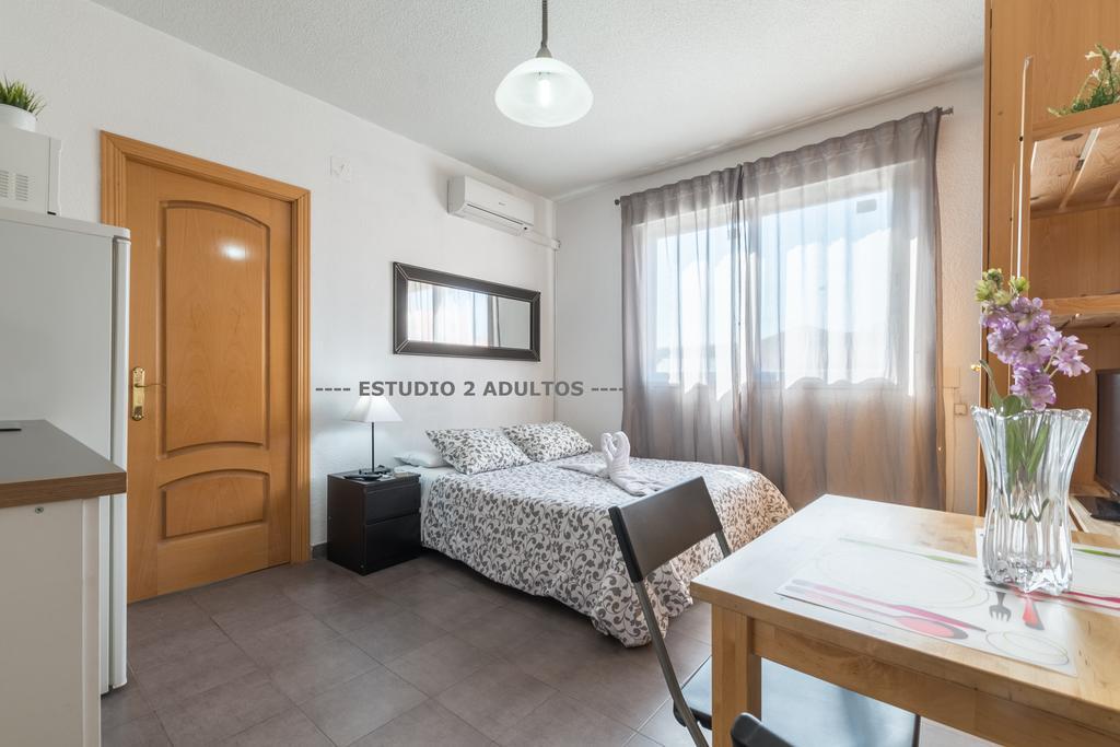 Apartamentos Arapiles Мадрид Экстерьер фото