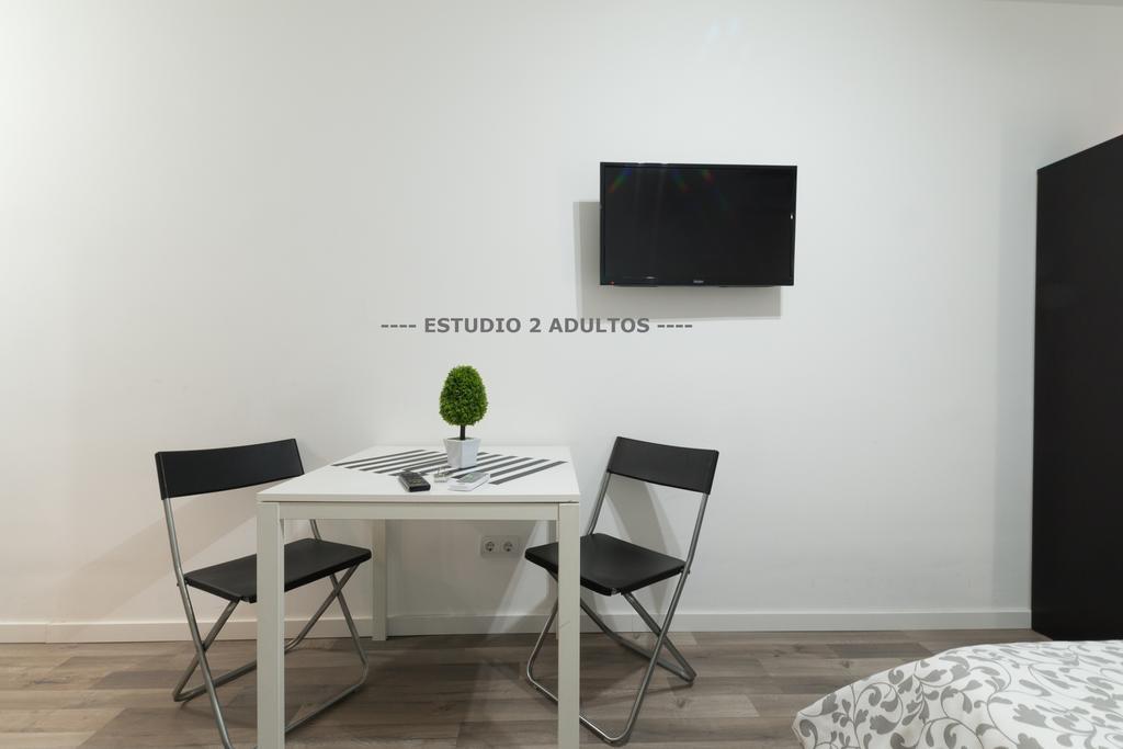 Apartamentos Arapiles Мадрид Экстерьер фото